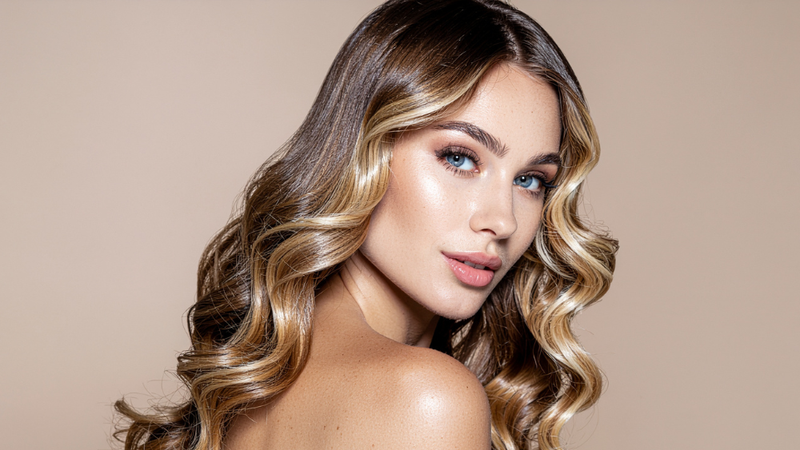 Complex hair, nails and skin - targeted on the support of hair, nails and skin